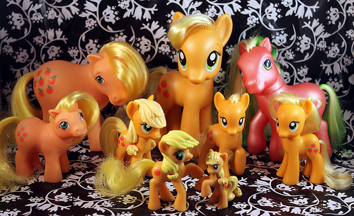 Applejack Family